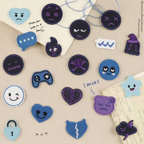 Quirky Cartoon Expression Embroidered Patches Polyester Iron On Ghost Heart Gamepad Patches For Clothing Bag DIY Decor