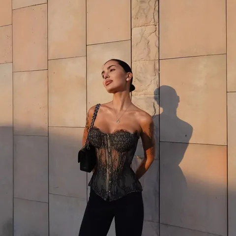 Women French Vintage Lace Corset Top Sexy Slimming Bustier Floral Mesh Busk Closure Body Shaper Sleeveless Top