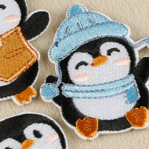 Écusson Brodé Pingouin Mignon Dessin Animé Applique Autocollante Polyester Autocollant En Tissu Brodé Pour Vêtements Chaussures Chapeaux Couture DIY