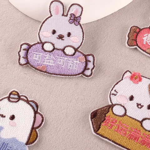 Polyester Embroidered Patch Cartoon Animal Cute Cat Rabbit Bear DIY Self-Adhesive Badge Clothing Decoration Applique