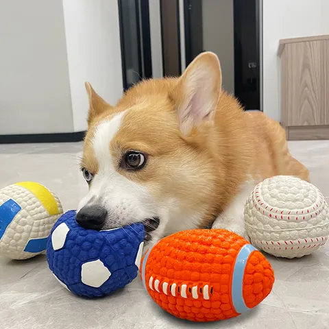 Balles de Jouet pour Chiens Couineuses Durables en Caoutchouc Nettoyage des Dents Entraînement Rugby Football pour Grands Petits Chiens