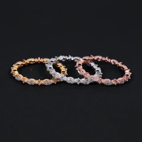 Anillo de Moissanita Corte Marquesa Color D 0.1 Quilates Plata de Ley S925 Unisex Certificado GRA Joyería de Lujo
