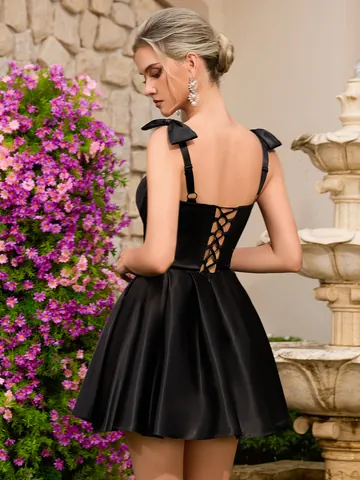 Elegante Abito Mini in Raso Nero Con Corsetto e Spalline a Fiocco per Donna Banchetto Festa Cocktail Abito da Sera Aderente
