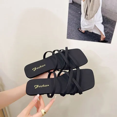 Sandali Bassi a Punta Quadrata da Donna Estivi Minimalisti con Cinturini Incrociati Ciabatte Casual Spiaggia PU Gomma