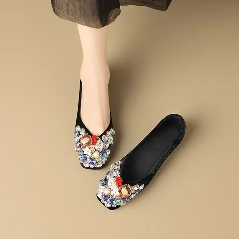 Women's Luxurious Rhinestone Silk Velvet Flat Shoes Vintage Floral Artificial Pearl Beaded Loafers Slip On Walking Shoes
