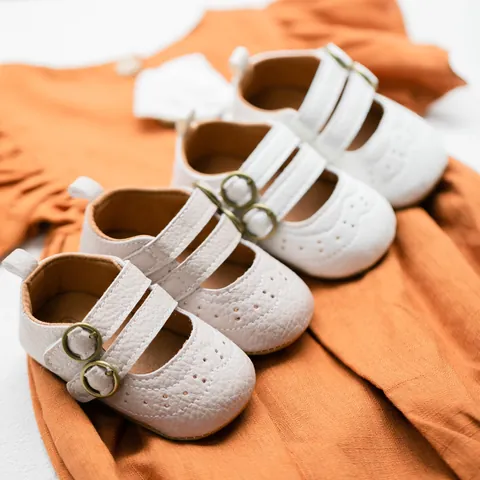 Baby Girls Mary Jane Walking Shoes Synthetic PU Retro Brogue Hollow Out Double Buckle Prewalker Princess Shoes