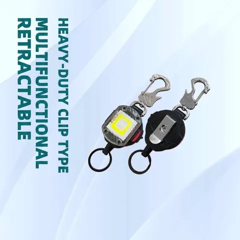 Llavero Retráctil Resistente Portagafete con Luz LED COB Recargable Tipo C Mosquetón Táctico Abrebotellas Cable de Acero