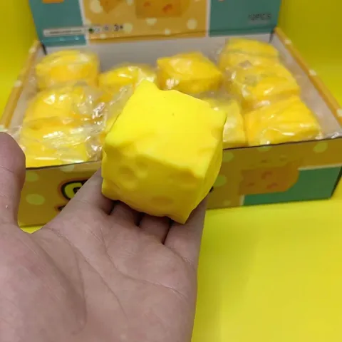 Fromage Squishy Rebond Lent Jouet de Décompression Mignonne Nourriture Simulée Soulagement du Stress Fidget Toy
