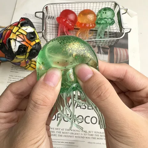 Weihnachtsserie Maltose Qualle Squishy Spielzeug TPR Glitzer Stressabbau Krake Quetsch Dekompressionsspielzeug Für Kinder Erwachsene