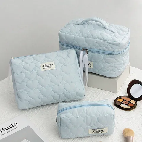 Bolsa de Maquillaje Acolchada de Corazón Gran Capacidad Portátil Neceser de Cosméticos Organizador de Viaje Azul Claro Poliéster Estuche con Cremallera para Mujer