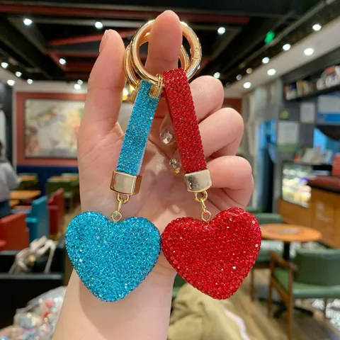 Fashion Sparkling Rhinestone Heart Keychain For Women PVC Crystal Heart Bag Pendant Gold Plated Car Key Ring Charm Gift