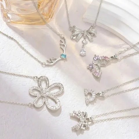 Women Stainless Steel Necklace Inlaid Zirconia Antler Flower Bowknot Pendant Elegant Fashion Jewelry Clavicle Chain