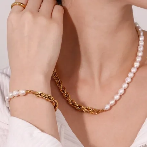 Western Style Stainless Steel Freshwater Pearl Patchwork Necklace Bracelet Jewelry For Women Gold Plated Twisted Rope Chain Accessory