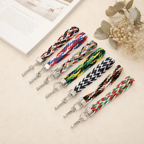 Llavero de Correa de Muñeca Tejida de Colores Poliéster Algodón Cordón Trenzado para Teléfono Mujer Accesorio de Moda Regalo