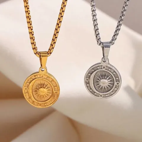 Collana Pendente Sole Luna Retro Acciaio Inossidabile Placcato Oro 18K Gioielli Catena Veneziana Donne