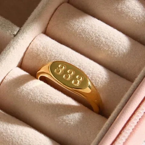 Minimalistischer Edelstahl Ovaler Engel Nummer Siegelring 18K Vergoldet 111 222 333 444 555 666 777 888 999 Schmuck Damen