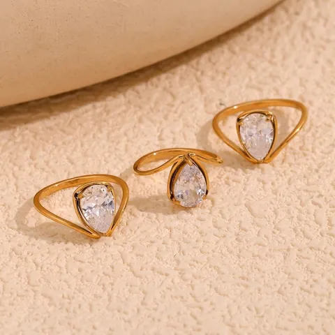 Pear Shaped White Zircon Ring Stainless Steel Gold Plated Elegant Niche Design Jewelry For Women Fashion Commuter Style