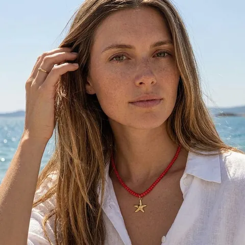 Ins Vacation Stainless Steel Ocean Animal Pendant Necklace Red Glass Bead Strand 18K Gold Plated Seahorse Sea Star Jewelry