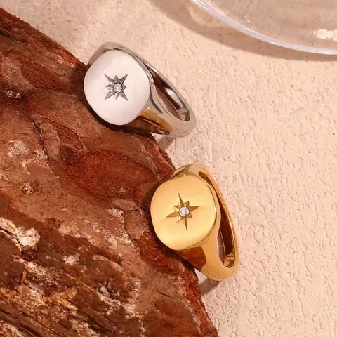 Nordstern Siegelring Edelstahl 18K Vergoldet Geometrischer Achtzackiger Stern Zirkon Celestial Schmuck Für Damen