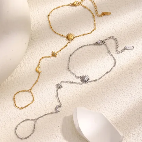 Bracciale Schiava Acciaio Inossidabile Placcato Oro 18K Ciondoli Sole Luna Stella Gioielli Per Mano Da Donna