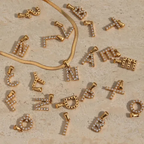 Colgante De Letra Inicial Inglesa Acero Inoxidable Chapado En Oro De 18K Circonita Perla Artificial Incrustada Dijes Joyería DIY
