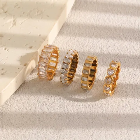 Anillo de Acero Inoxidable Chapado en Oro de 18K de Lujo con Circonia Corazón Cuadrado Geometría Incrustada Joyería para Mujer