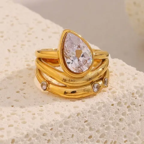 Anello In Acciaio Inossidabile Placcato Oro 18K Con Zirconia Goccia D'acqua Design Avvolgente A Strati Gioielli