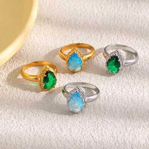 Anillo Minimalista de Acero Inoxidable Chapado en Oro al Vacío con Circonia en Gota de Agua para Mujer Joyería de Anillo Geométrico con Circonita
