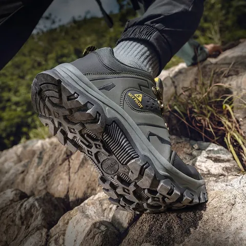 Professional Men Waterproof Hiking Shoes Anti-Slip Wear Resistant Lightweight Outdoor Trekking Climbing Sneakers Sky Pilot Sports Athletic Boots