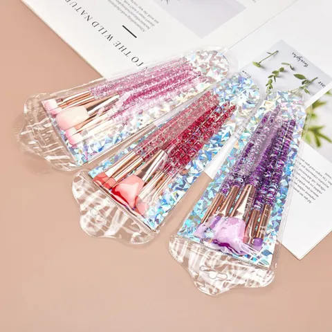 Set di 5 Pennelli da Trucco Stile Ins con Manico in Cristallo e Sabbie Mobili Glitterate Strumenti Cosmetici Professionali Donna