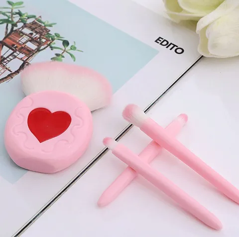 Mini Heart Shaped 4 Pcs Makeup Brush Set With Mirror Case Portable Pink Fiber Powder Blush Eyeshadow Blending Brushes Women