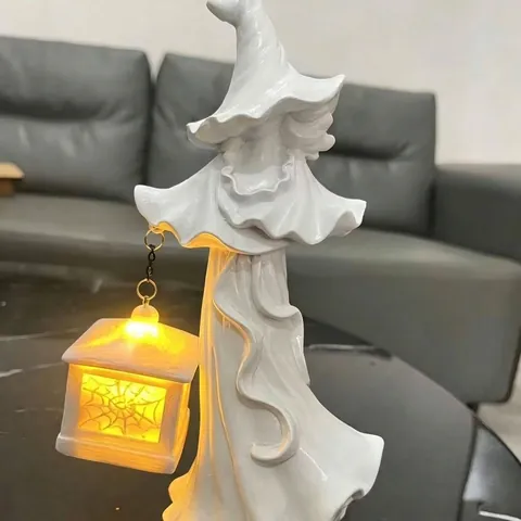 Halloween Hexe Laterne LED Ornament Harz Handwerk Mysteriöse Hexenstatue Mit Spinnennetzlampe Nachtlicht Home Desktop Dekor