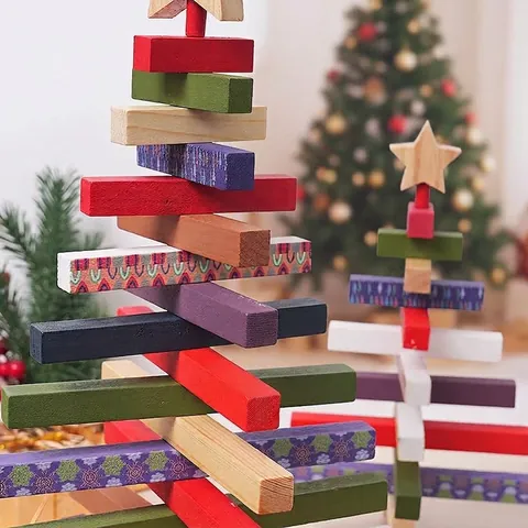 Albero di Natale Girevole in Legno Ornamento Stile Mattoncini Nordico Multicolore Motivo Geometrico Decorazione da Tavolo Natale