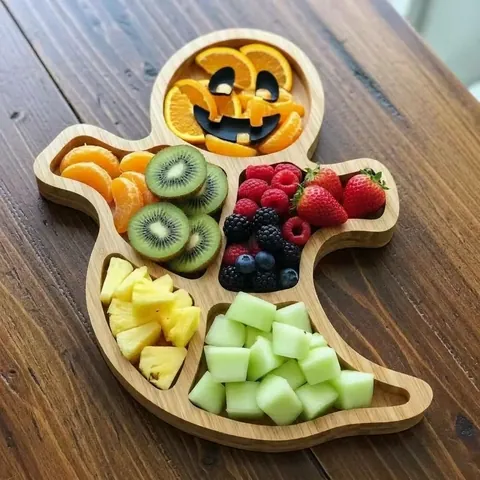 Halloween Wooden Charcuterie Board Skull Ghost Wolf Shaped Serving Tray For Party Snack Appetizer Platter Decorative Serving Board