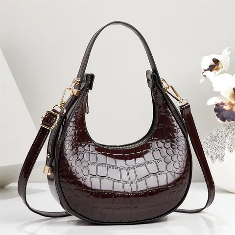 Damen Mode Krokodil Muster Halbmond Tasche Glänzend Lackleder Achseltasche Trendige Schulter Crossbody Tasche Gold Hardware