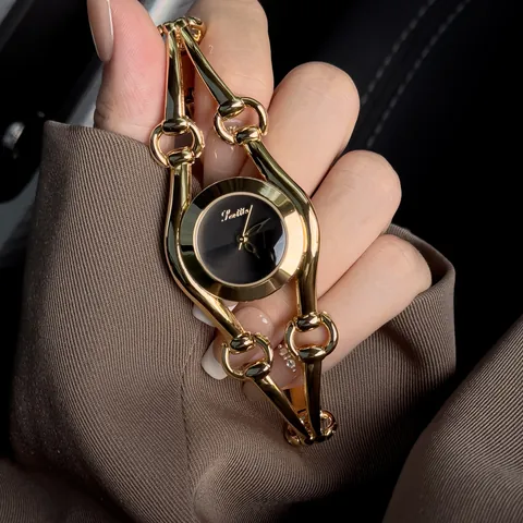 Luxury Women Hollow Chain Link Stainless Steel Band Quartz Watch Water Resistant Minimalist Bracelet Wristwatch For Ladies