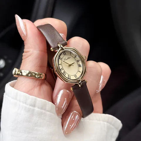 Orologio al Quarzo Donna Retrò Numeri Romani Elegante Cinturino in Pelle Cassa in Lega Vetro Minerale Orologio da Polso Business