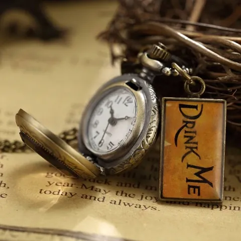 Vintage Bronze Quartz Pocket Watch Necklace With Drink Me Label Alice In Wonderland Theme Engraved Flower Pendant Watch For Men Women