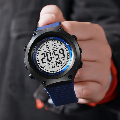 Montre Numérique Sportive pour Hommes Adolescents Enfants Étanche LED Lumineux Alarme Chronographe Montre Bracelet Mode