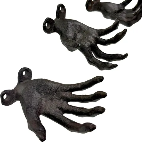 Retro Creative Hand-Shaped Wall Hook Resin Craft Gothic Halloween Decorative Hanging Hook For Jewelry Keys Coat Home Decor
