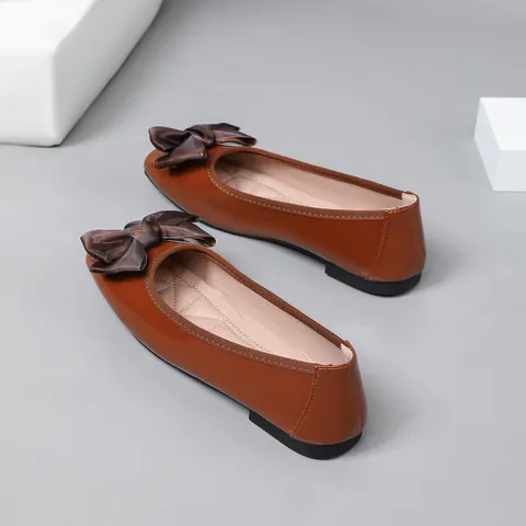 Women Ballet Flats Patent Leather Square Toe Bow Slip-On Dress Shoes Casual Comfortable Flat Shoes for Women