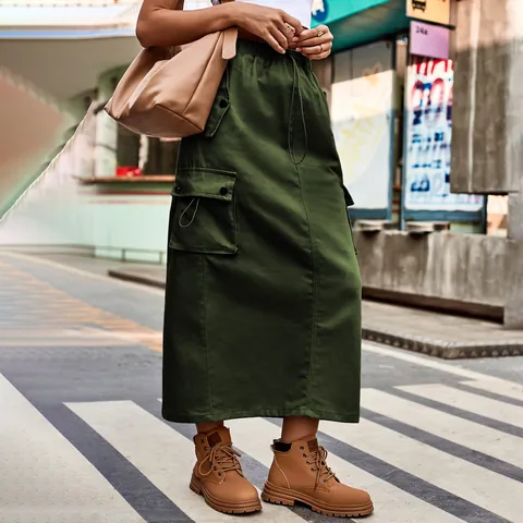 Women Cargo Denim Maxi Skirt High Waist Drawstring Washed Streetwear Midi Skirt With Multi Pockets Casual Utility Cargo Skirt