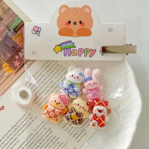 Cartoon Tier Harz Charms Set Kariertes Kleid Hase Bär Katze DIY Schmuckherstellung Zubehör Schuhdekoration Kühlschrankmagnet Zubehör
