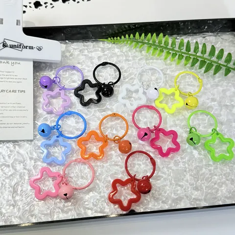 Ins Style Colorful Hollow Pentagram Star Keychain Cute Cartoon Bell Pendant Plastic Resin Bag Charm Key Ring Accessory