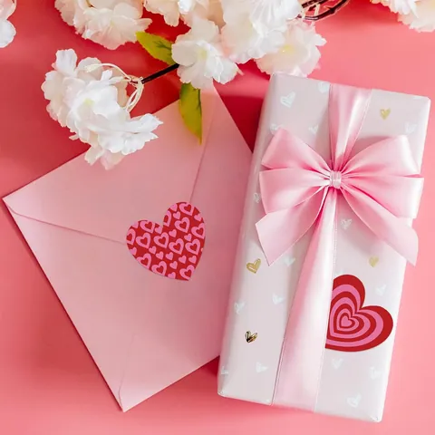 Romantic Heart Shaped Self Adhesive Labels For Valentine Day Wedding Party Gift Bag Sealing Stickers Red Pink Decoration