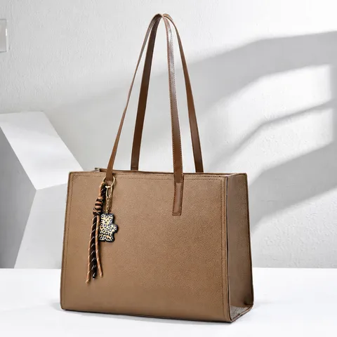 Große Kapazität Damen Laptop Tote Tasche Einfach Täglich PU Leder Kieselmaserung Schultertasche Mit Bär Anhänger Computer Tasche