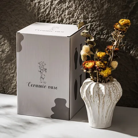European Minimalist White Ceramic Vase Luxury Irregular Ribbed Texture Hydroponic Dried Flower Vase Home Art Desk Ornament