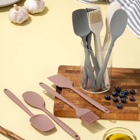 Silicone Spatula Set Heat Resistant One Piece Cream Scraper Oil Brush Spoon For Baking Cooking Kitchen Minimalist Kitchenware