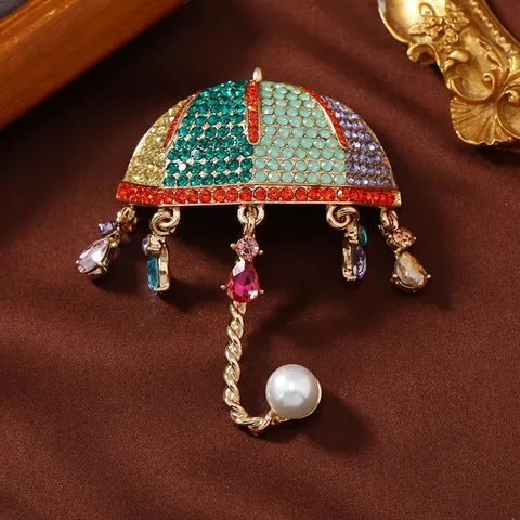 Vintage Alloy Umbrella Brooch Rhinestone Artificial Pearl Pins Fashion Suit Corsage Banquet Accessories For Women Gift