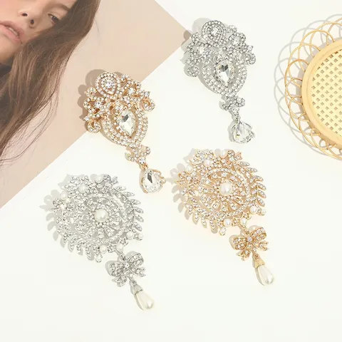 Vintage Luxurious Alloy Rhinestone Artificial Pearl Brooch Pin Water Drop Design Floral Apparel Jewelry For Women Wedding